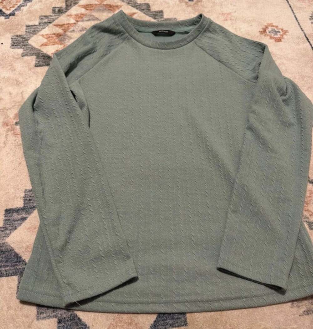 Dokotoo Green Textured Long-Sleeve Crewneck Pullover